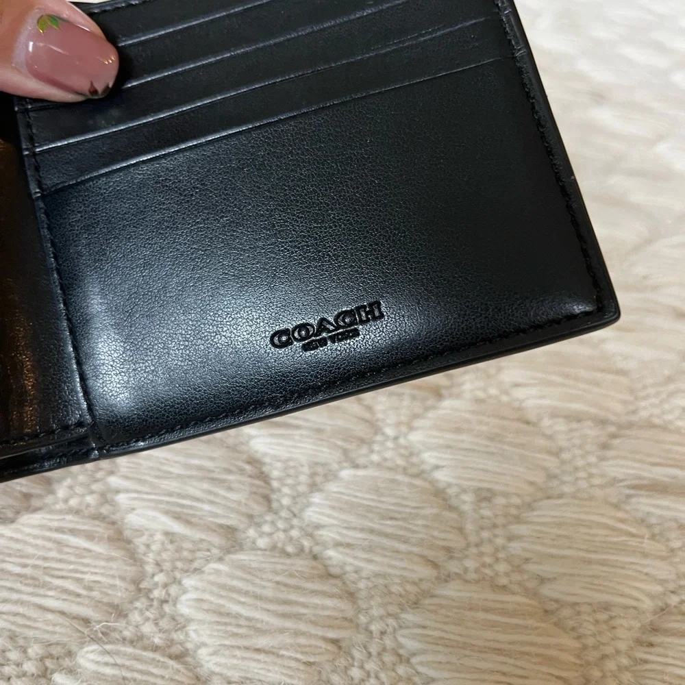 NWOT COACH Slim Billfold Wallet With Varsity Stripe 3004